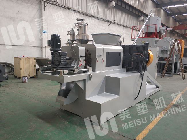 編織袋造粒機(jī)加工廢舊塑料的步驟